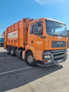 Ogłoszenie o sprzedaży samochodu ciężarowego oraz naczepy ciężarowej